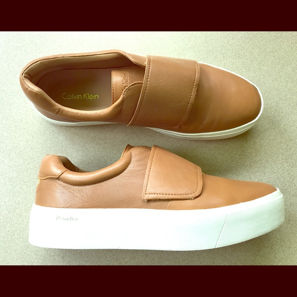 Calvin Klein Sneaker Wedges.