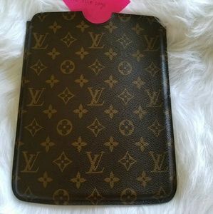 Authentic Louis Vuitton Hardcase Ipad air