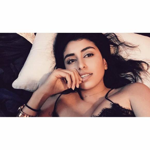 Meet your Posher, Nathaly - Picture 1 of 1