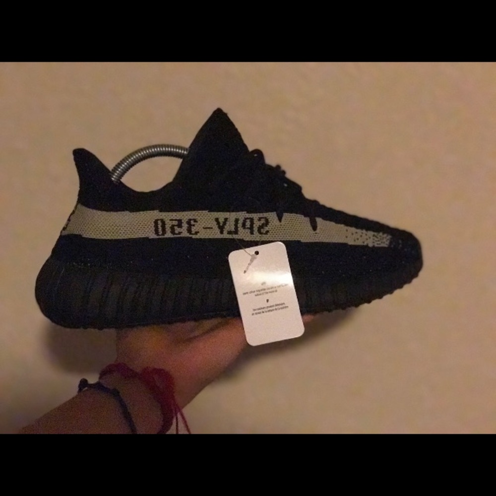 Yeezys v2 Oreos