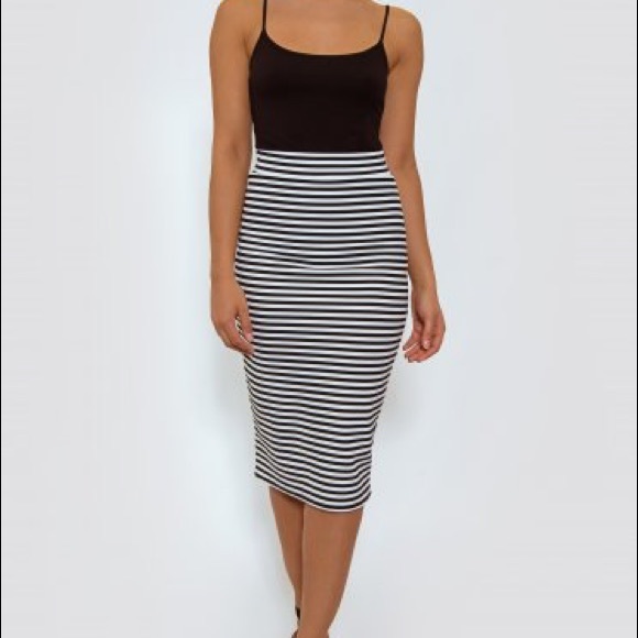 Forever 21 Dresses & Skirts - Forever 21 Striped Bodycon Skirt