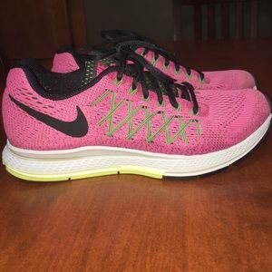 Nike Zoom Pegasus 32 shoes