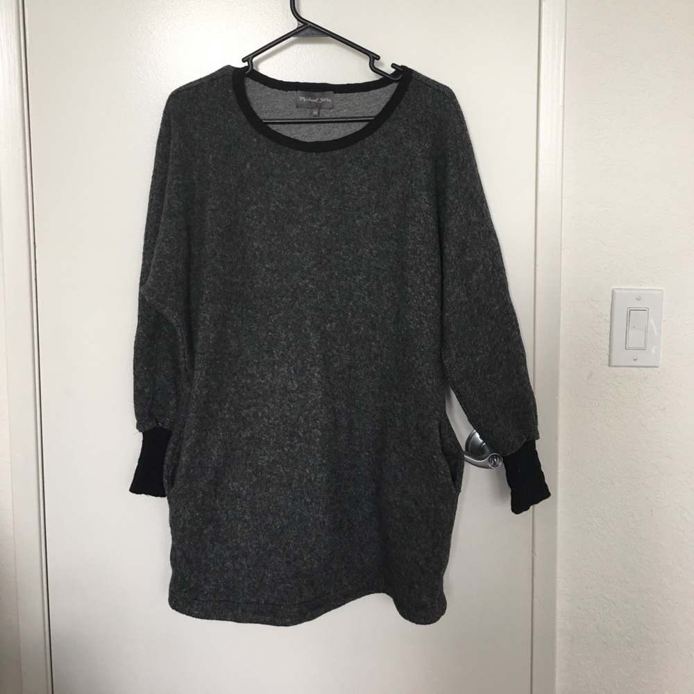 Michael stars size extra small oversized sweater.