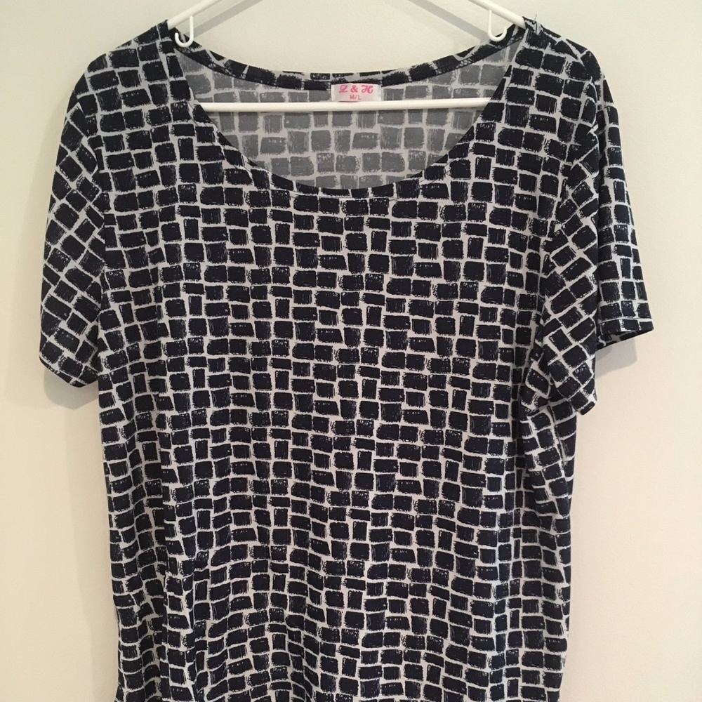 Navy Blue and White Abstract Tshirt