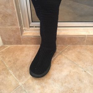 Sweater uggs available to wear different ways!