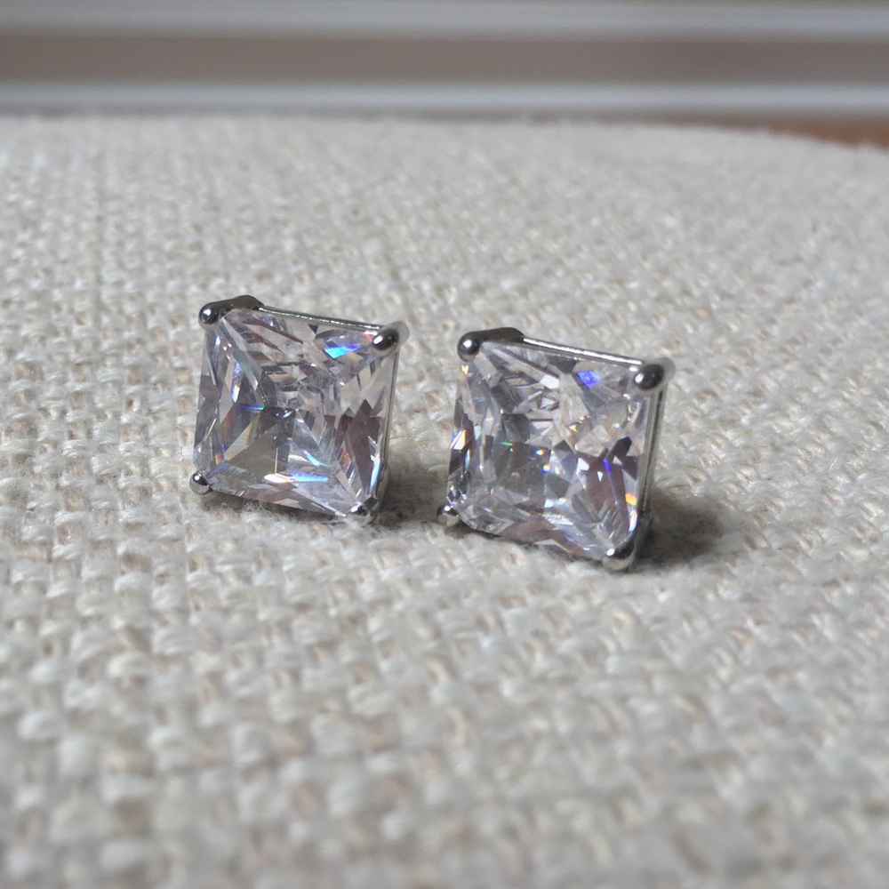 Cubic zirconia square stud earrings