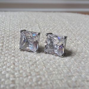 Cubic zirconia square stud earrings