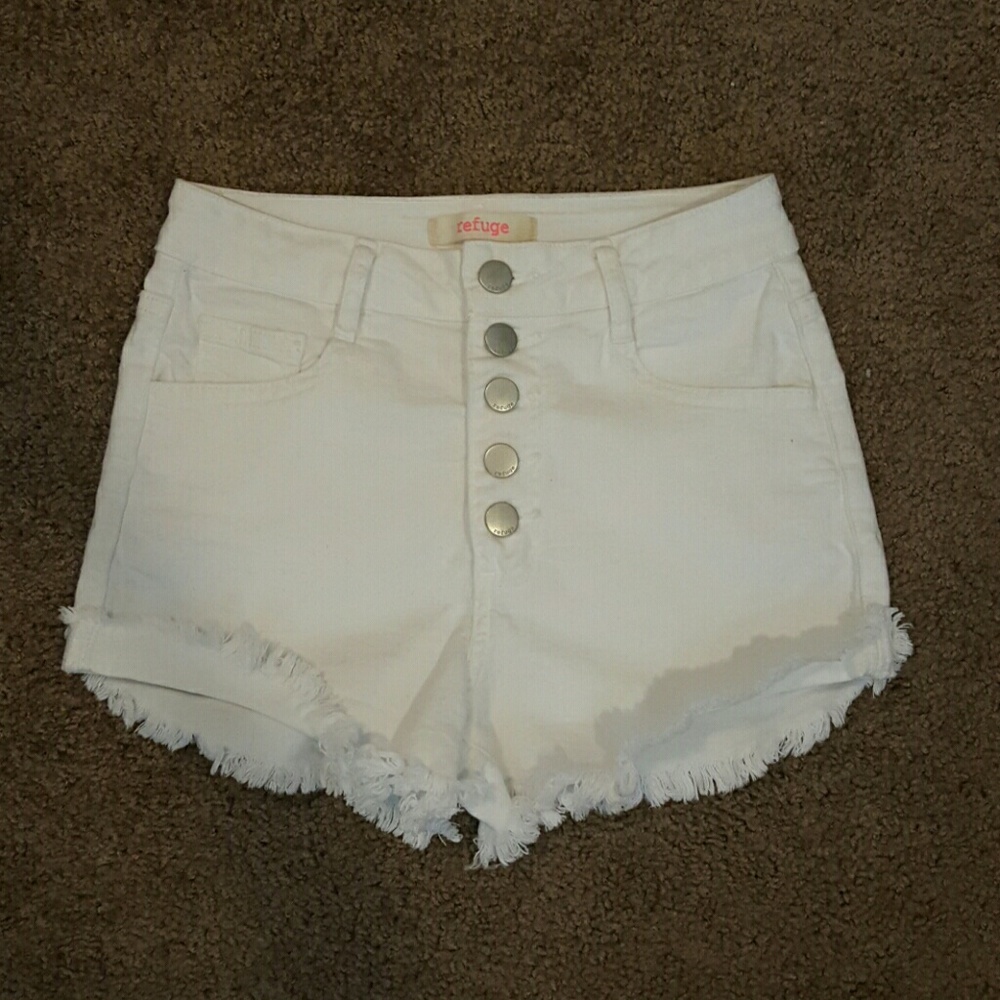 High waisted cut off shorts