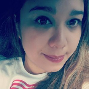 Meet your Posher, Perla