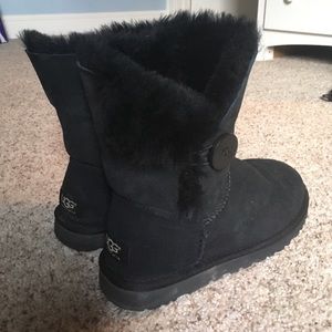 Black Bailey Button UGGs