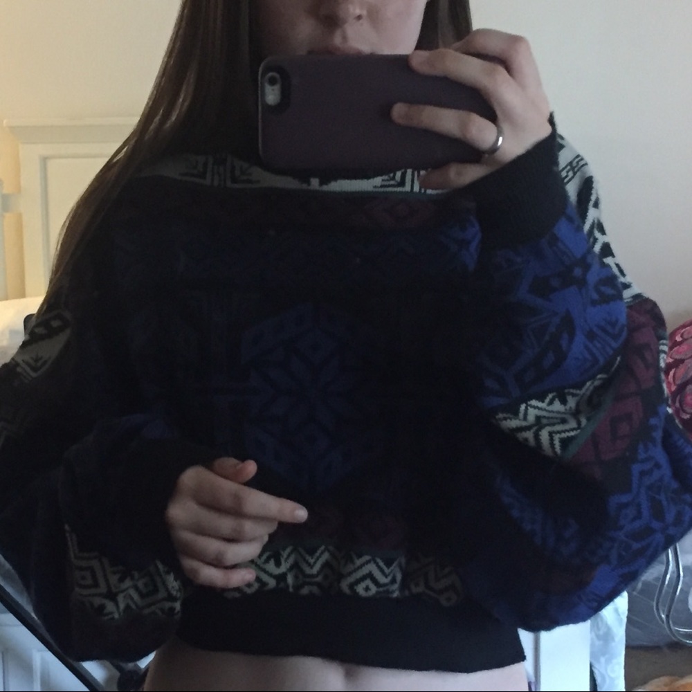 Sale!🦋Vintage Cropped Sweater