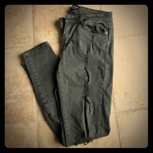 Bebe Distressed Olive Jeans 👖