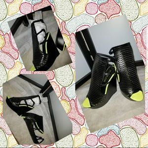 Women's Shoes