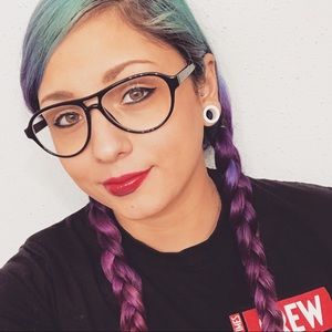 Meet your Posher, Alyssa
