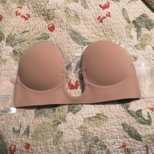 NON DRAW STRING STICKY BRA