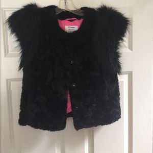 Fur vest
