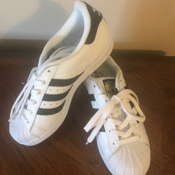 adidas Shoes - Adidas SuperStar