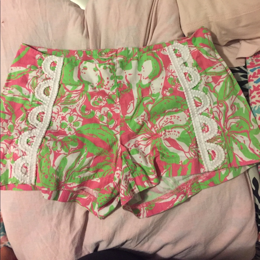 lily shorts