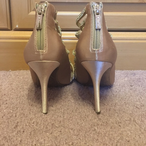 Diamond strapped heels - Picture 2 of 2