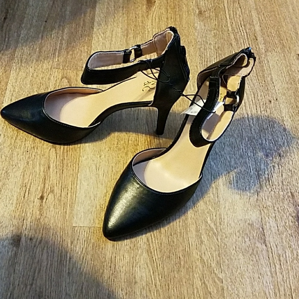 Heels - Picture 1 of 1