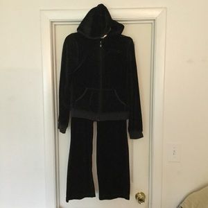 ⬛️BCBG 2 PIECE VELOUR SET ⬛️