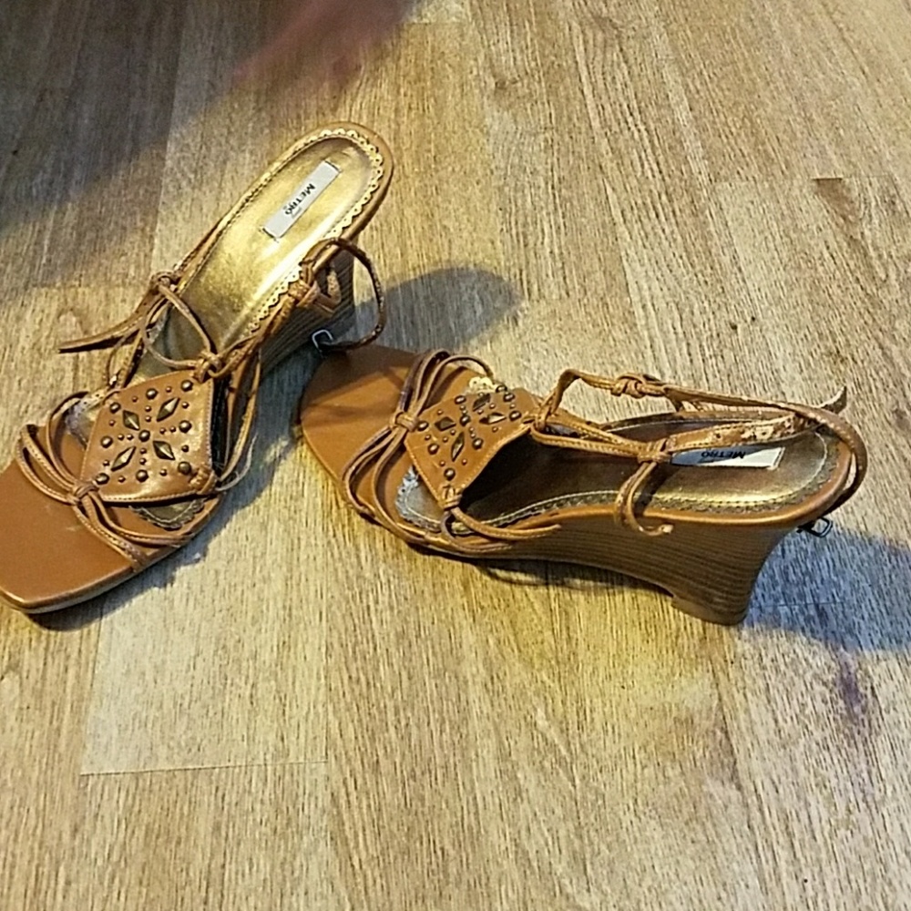 Wedges - Picture 1 of 1