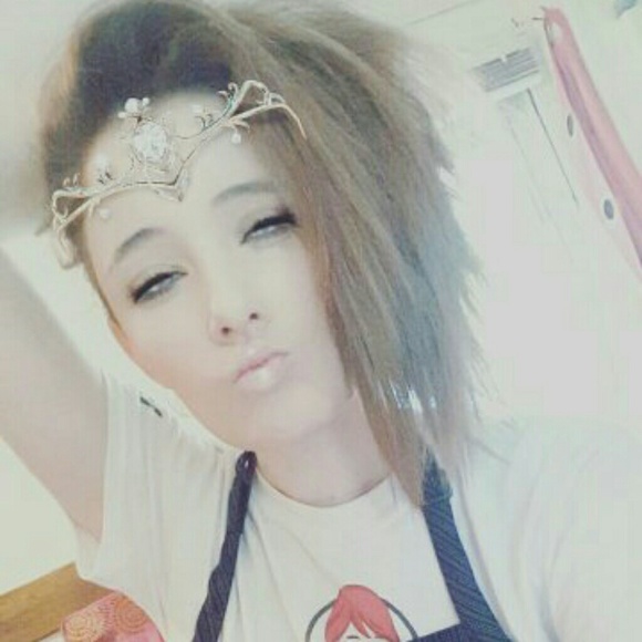 Meet your Posher, Rose - Picture 2 of 2