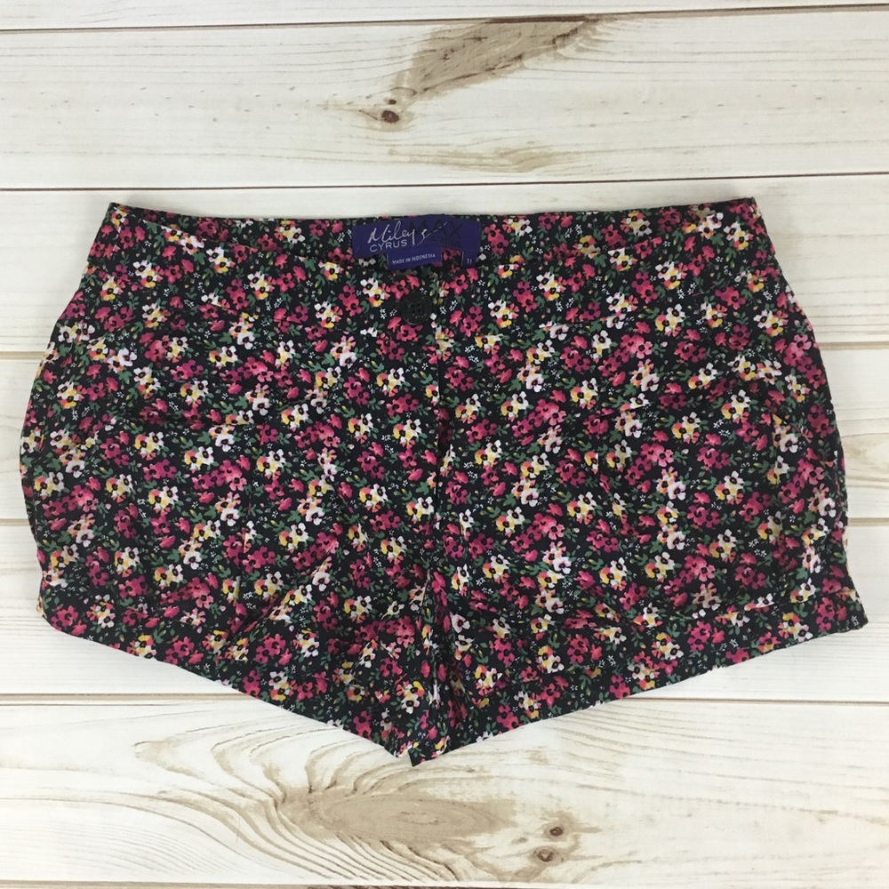Miley Cyrus Max Azria Floral Shorts Size 11