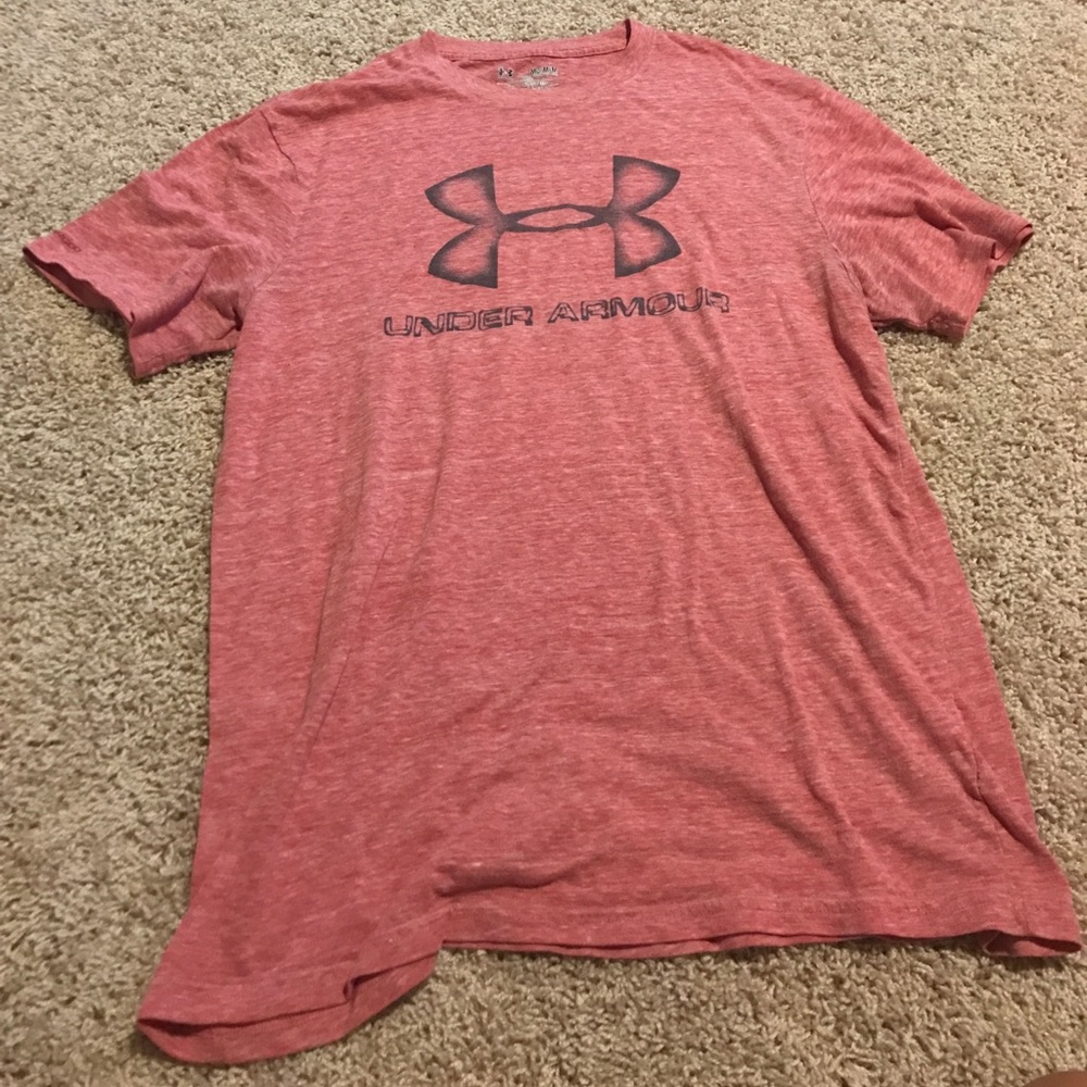 ❌SOLD❌ Under Armour men's tshirt