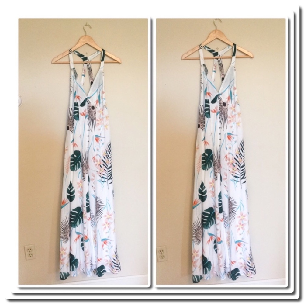 Tropical Print Maxi Dress - Picture 6 of 7