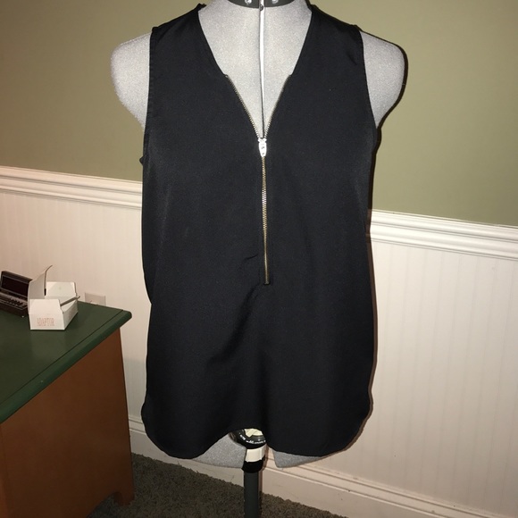 Black Banana Republic Tank/Blouse - Picture 1 of 4