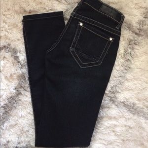SOLD!!! Daytrip skinny jeans