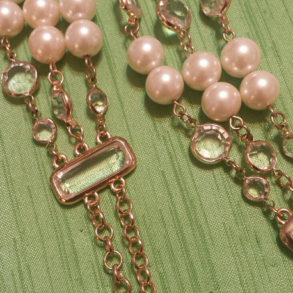 PEARL AND CRYSTAL NECKLACE - Picture 3 of 3
