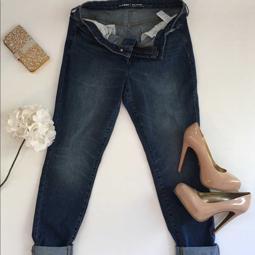 Old Navy Rockstar Mid rise Jeans 14/28