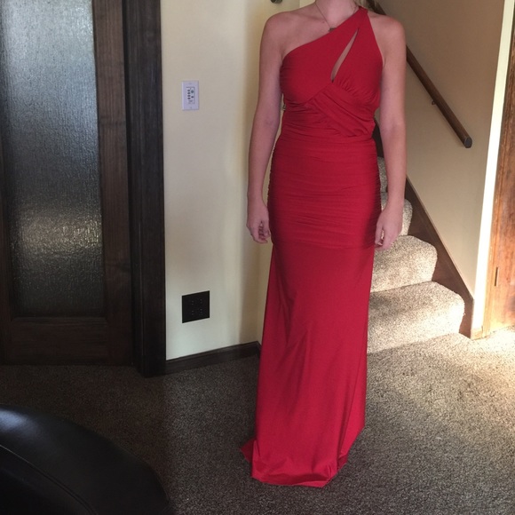 Evening gown - Picture 2 of 3