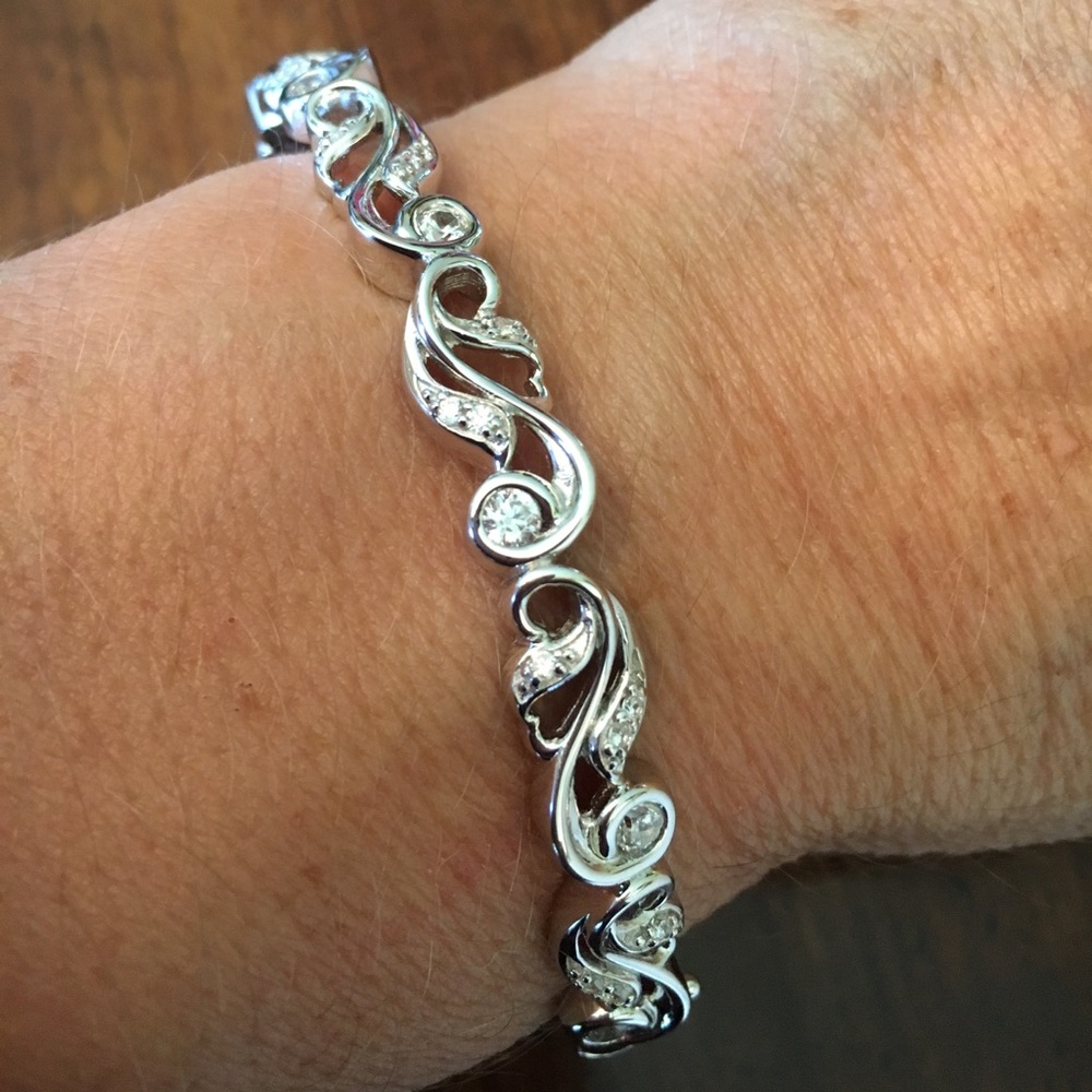 Sterling Silver Bangle bracelet.