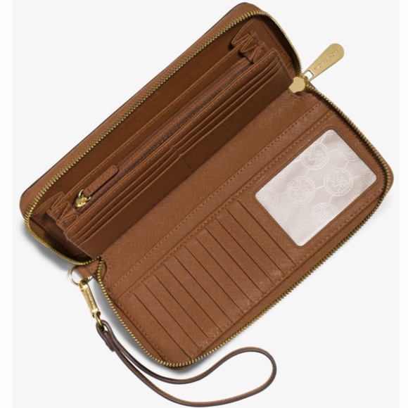 NWT Michael Kors Leather Continental Wristlet - Picture 6 of 8