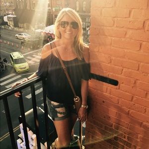 Meet your Posher, Lisa