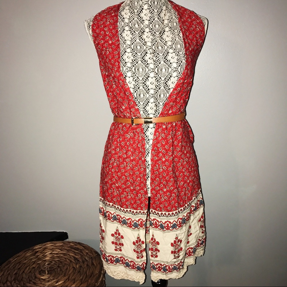 LA HEARTS FLORAL VEST
