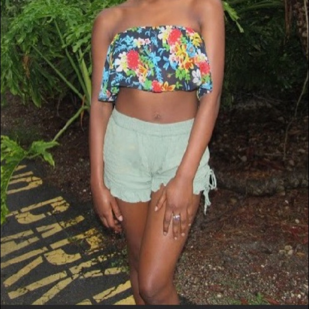 Spring Time Top - Picture 2 of 3