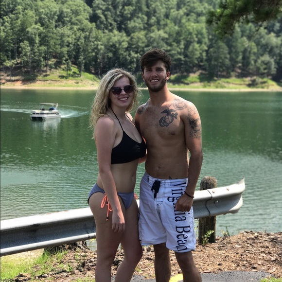 Meet your Posher, Karlee - Picture 1 of 1