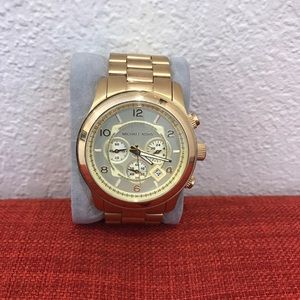 Pre Owned Michael Kors Chronograph Gold Watch