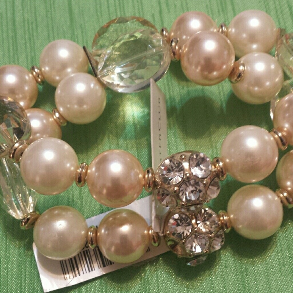 PEARL AND CRYSTAL BRACELET