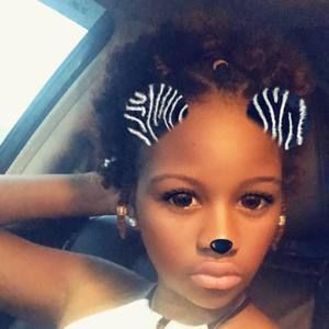 Meet your Posher, Brittney