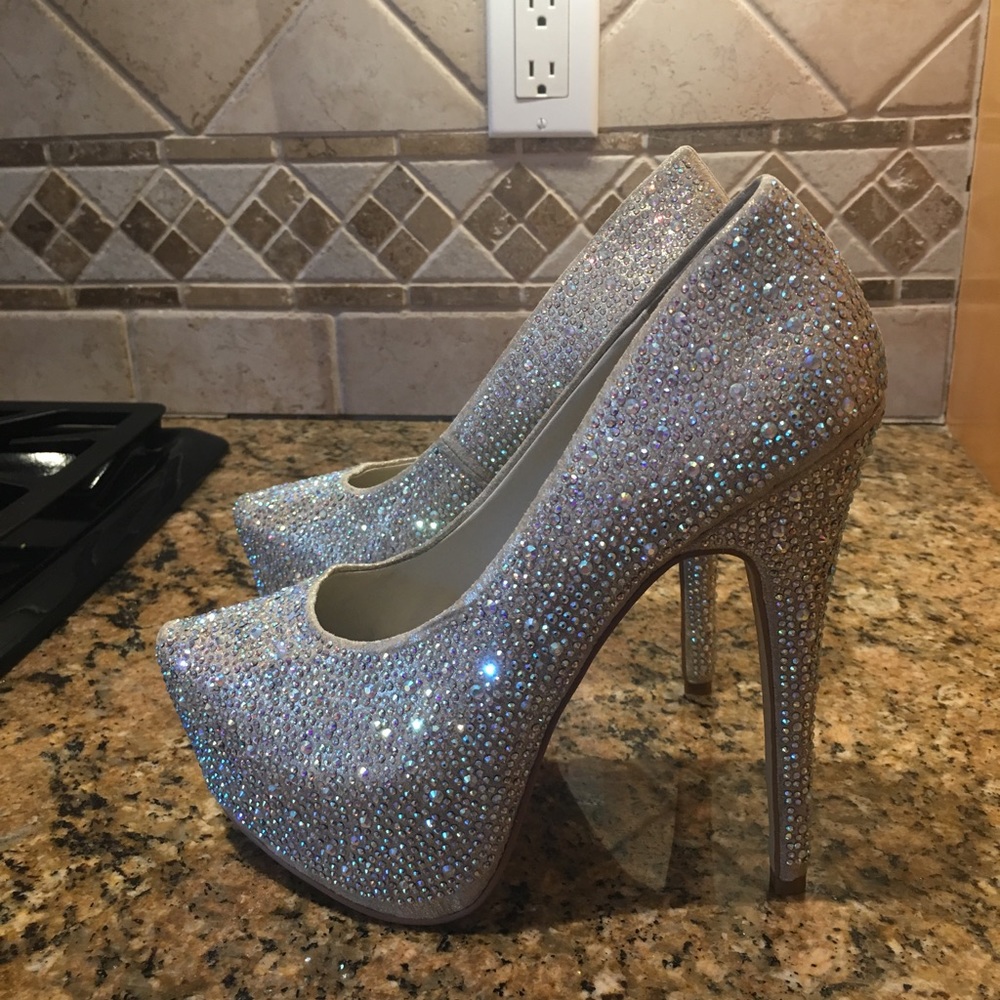 Crystal Steven Madden Heels 💗 NEVER WORN 🏷