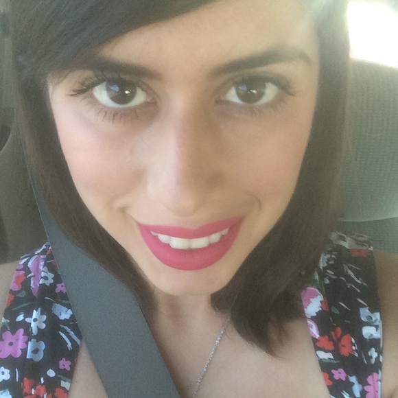 Meet your Posher, Karen - Picture 1 of 1