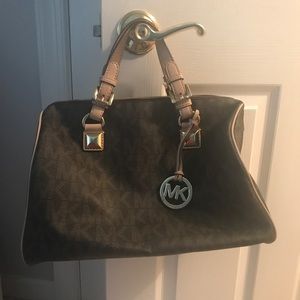 Michael Kors purse