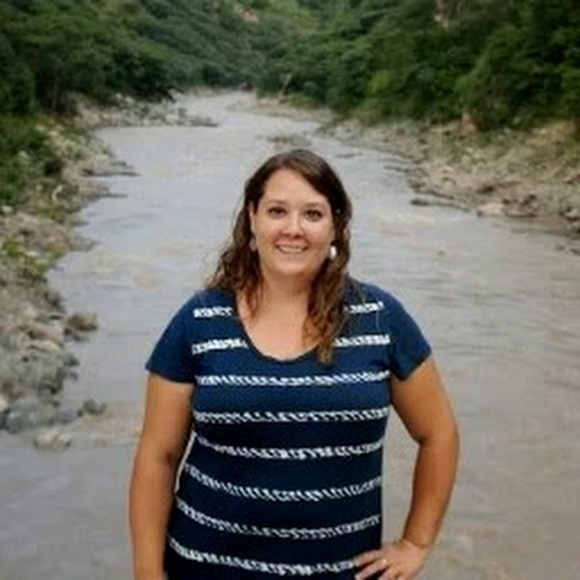 Meet your Posher, Sarah - Picture 1 of 1