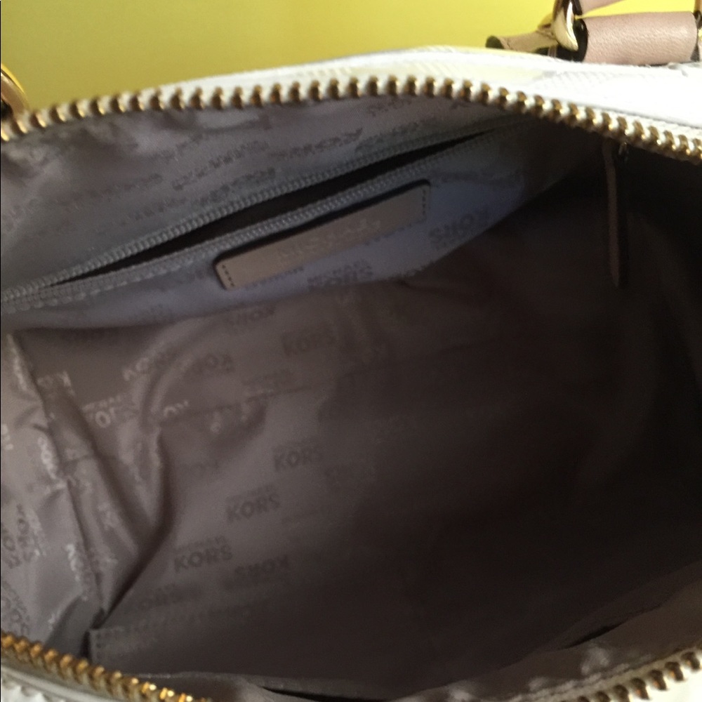 💢SOLD💢Michael Kors Mini Satchel/Crossbody Bag - Picture 5 of 7