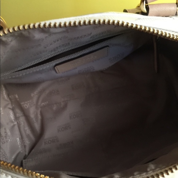 💢SOLD💢Michael Kors Mini Satchel/Crossbody Bag - Picture 5 of 7